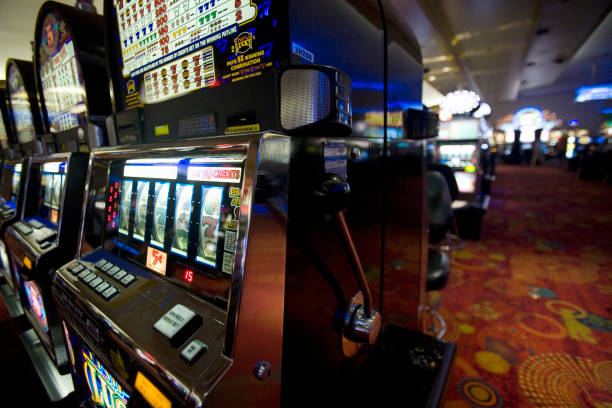 keluaran ttm platform interface on mobile showing sportsbook and live games